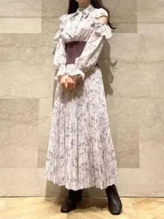 snidel ウエストリブフレアスリーブプリーツワンピース