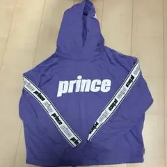 フード付き トレーナー