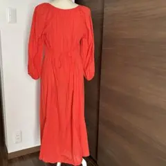 H&M 赤　朱色　丸襟　長袖ワンピース　XSのサムネイル