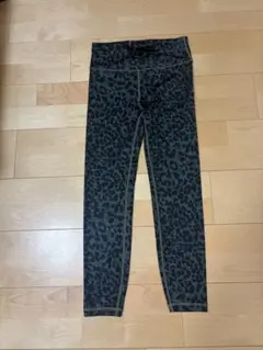 ☆ Gap Fit ☆ スポーツ レギンス ロング　カーキ　レオパードのサムネイル