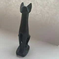 黒猫（小）（くつろぎ） 木彫り 置物 - メルカリ