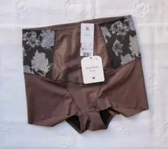 ワコール　肌リフト　引き上げて、美しく【肌リフト】ガードル（ショート丈）76・L