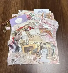 マチなしペーパーバック　チャーム付き　コラージュ　素材　おすそ分け　ギフト