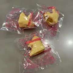 映画すみっコぐらし エビフライドン フィギュア　3個セット