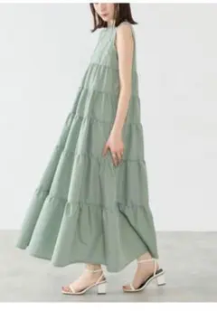 Herlipto Viera Pintuck Tiered Dress - メルカリ