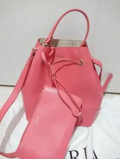 最終値下！【美品】FURLA フルラ 巾着型バッグ ポーチ付き 保証書保存袋あり