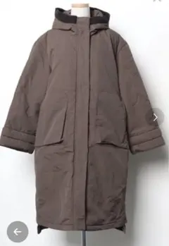 ブージュルード　フード付きロングダウンジャケット