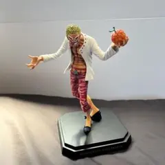 ワンピース　ドフラミンゴ　フィギュア　一番くじ　ドレスローザ　ドフィのサムネイル