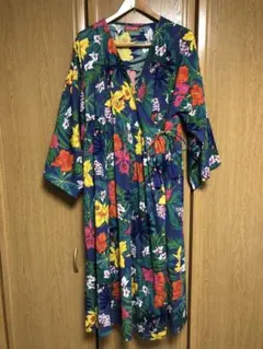 チャイハネ Aminaトロピカル花柄 長袖 カシュクールワンピース　フリーサイズ