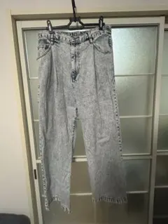 Item thumbnail for item a9fe3b3b-a212-4a81-92d2-85c8c944f36f