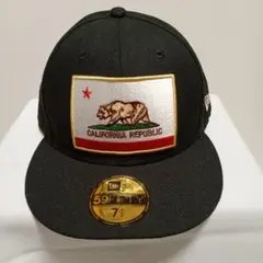 【良品】★New Era 59FIFTY 7 1/2 ニューエラ　ブラック　国旗