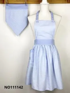 綺麗なブルーのストライプのハンドメイド子供エプロンと三角巾のセット