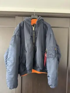 ※メタルレモン様専用　VETEMENTS MA-1ジャケット ネイビーのサムネイル