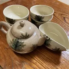 骨董　松模様　煎茶道具一式　　急須　湯冷まし　煎茶碗4つ 共箱ありのサムネイル