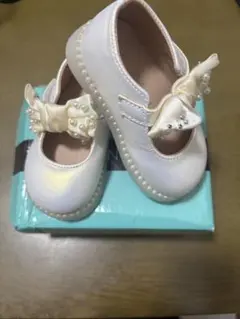 子供用リボン付きホワイトフォーマルシューズ