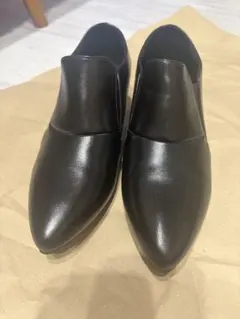 ペダラ 23EE レザー スリッポン ローファー 革靴 おじ靴 ヒール5cm 
