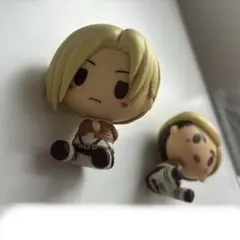 進撃の巨人　一番くじ G賞　ちょこのっこ エルヴィン団長　アニ・レオンハート