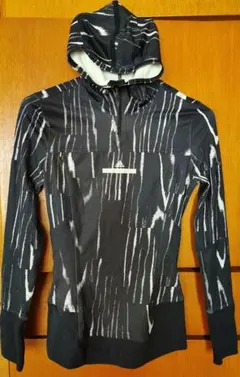 adidas by Stella McCartney 1/4ジップロングスリーブ