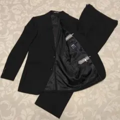 黒スーツ