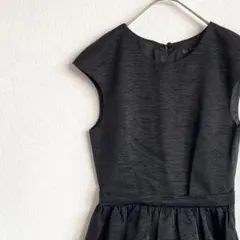 ZARA BASIC ひざ丈ワンピース ドレス フレア ノースリーブ シンプル