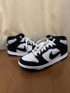 Item thumbnail for item 9662cb40-527e-4ec4-aafe-f7713e927325