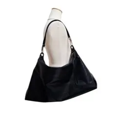 【美品】nouer ワンショルダーバッグ　ブラック　ヤマダヤ　ハンドバッグ