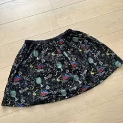 【美品】scolar総柄 フレアミニスカート M ブラックのサムネイル