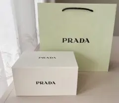 プラダ　ギフトボックス&ショッパー