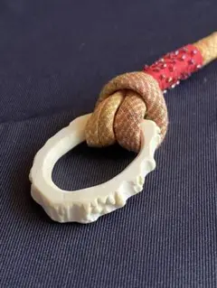 鹿角を加工したメガネストラップ