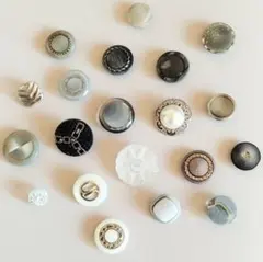 グレーおしゃれボタン