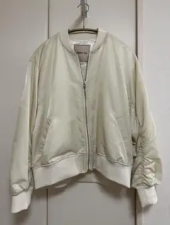 Apweiser-riche MA-1 ジャケット