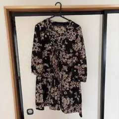 INGEBORG 花柄 五分袖 ブラウスのサムネイル