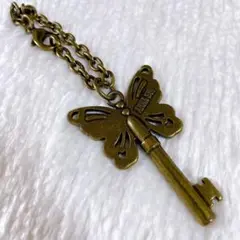 ANNA SUI アナスイ キーホルダ 蝶 バタフライ 鍵モチーフ アンティーク