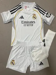 キッズ　レアル・マドリード サッカーウェア