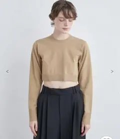 即日発送　ミースロエシルク混ショート丈Cネックニット