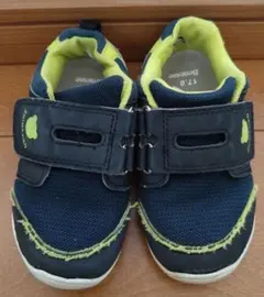 【4/15まで】しまじろう　スニーカー　17cm