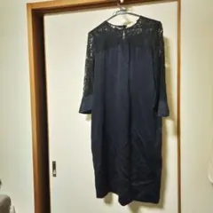 美品【FLICKA】 紺色 長袖 ひざ下ワンピース