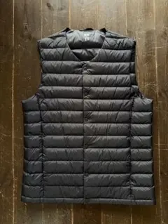 ユニクロ UNIQLOウルトラライトダウン ベスト ブラック メンズ Ｍ　黒