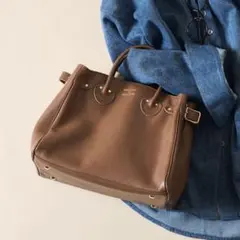young&olsen トートバッグ グレージュ ゴールド金具 - メルカリ