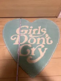 Girls Don't Cry ハート型ラグ Girls Don't Cry ハート型ラグ - メルカリ