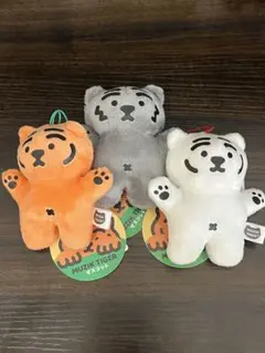 MUZIK TIGER ムジークタイガー マスコット　3種 グッズ ストラップのサムネイル