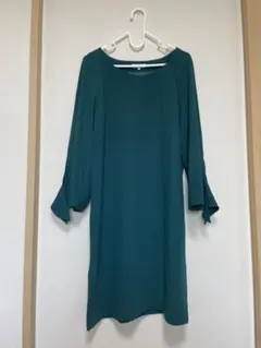 きれいめワンピースです。着用イメージ：5枚目(自分でベルトで締めた)