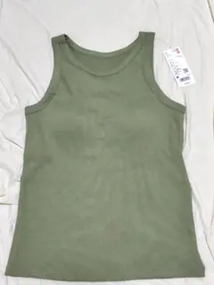 新品タグ付 UNIQLO アメリカンスリーブ ブラタンクトップ M グリーン