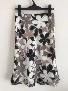 Glass Line グラスライン☆スカート11号☆花柄☆Lサイズ【美品】のサムネイル