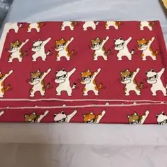 ダンシング猫生地 レッド008