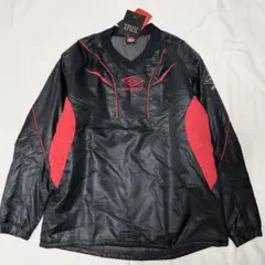 【タグ付き】Umbro アンブロ　デサント社　ピステ　ブラック　中綿入り　L