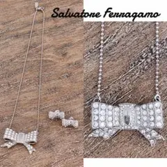 【未使用】Ferragamo フェラガモ ラインストーン リボンネックレス