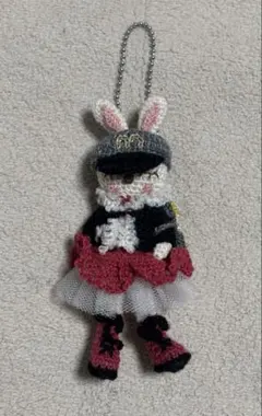 美品☆ KPのキャラクターミミちゃん編みぐるみマスコットキーチェーンのサムネイル