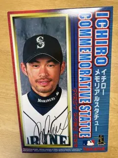 イチローメモリアルスタチューと1000本安打達成記念カードと帽子とリストバンド