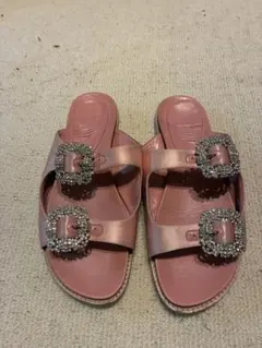 定価18万円　MANOLO BLAHNIKサンダル